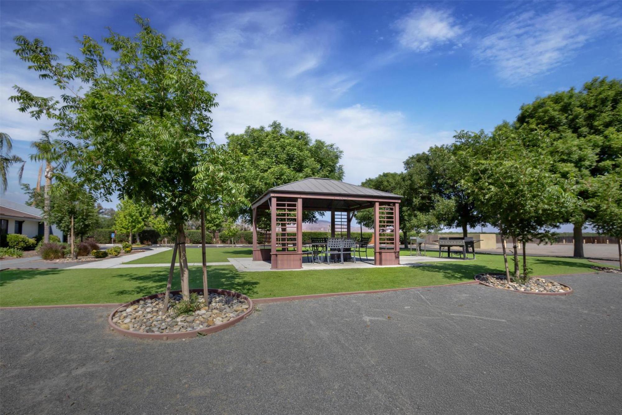 Western Big Country Hotel Coalinga
